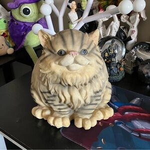VINTAGE UNIQUE FAT CAT STATUE